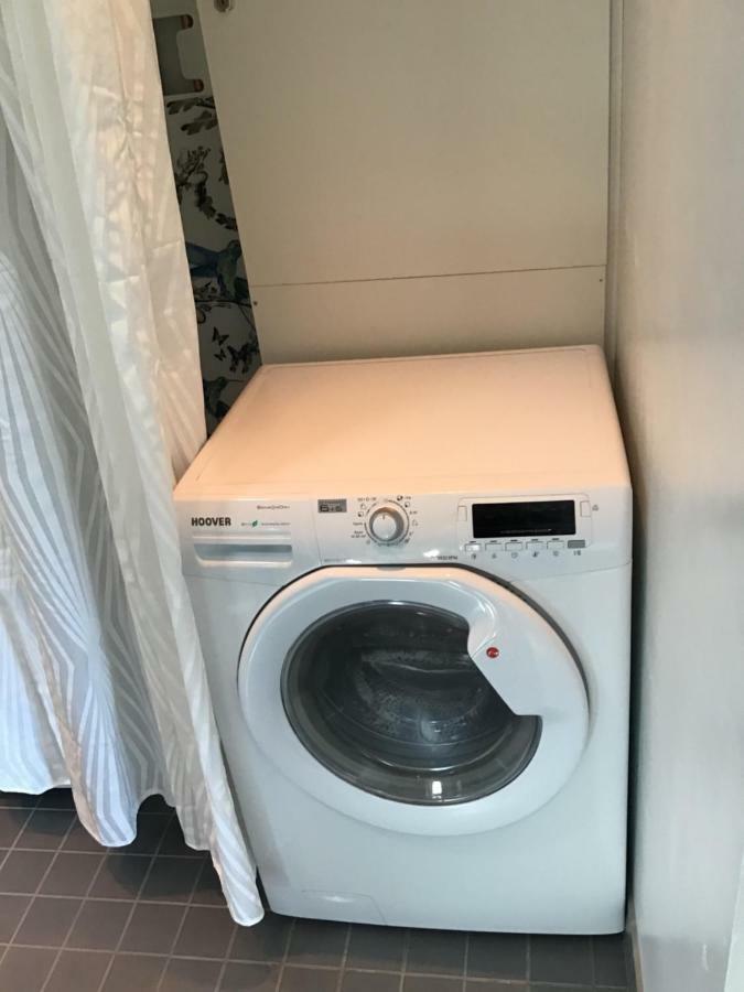 Lagenhet I Villa Pa Fornudden Tyreso Buitenkant foto