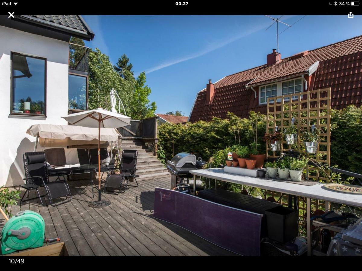 Lagenhet I Villa Pa Fornudden Tyreso Buitenkant foto
